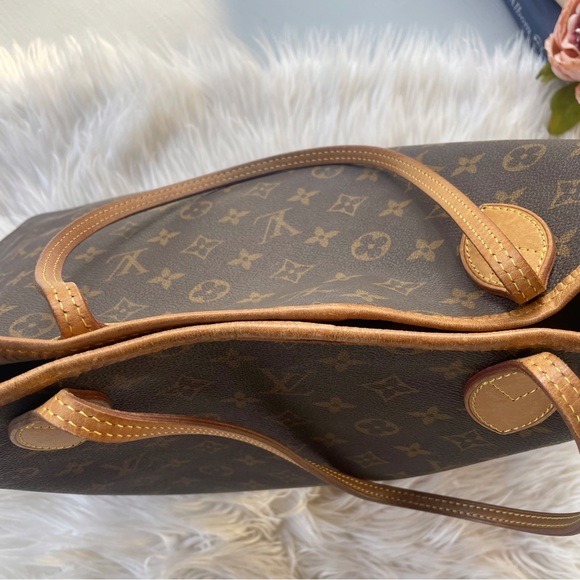Louis Vuitton Neverfull Bag Authentic - Picture 8 of 16